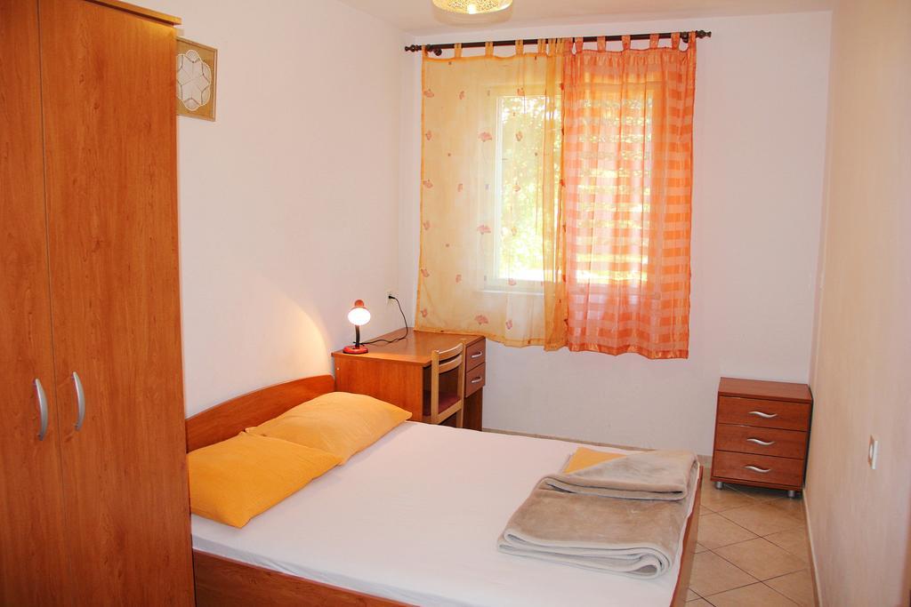 קאבטאט Fenix Two Bedroom Apartments חדר תמונה